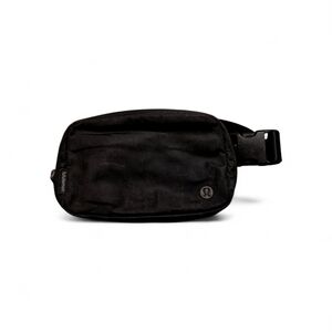 Lululemon Everywhere Belt Bag 1L Black Crossbody Waist Pack Purse